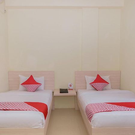 Capital O 854 Ub Caisar Hotel Banda Aceh Zewnętrze zdjęcie