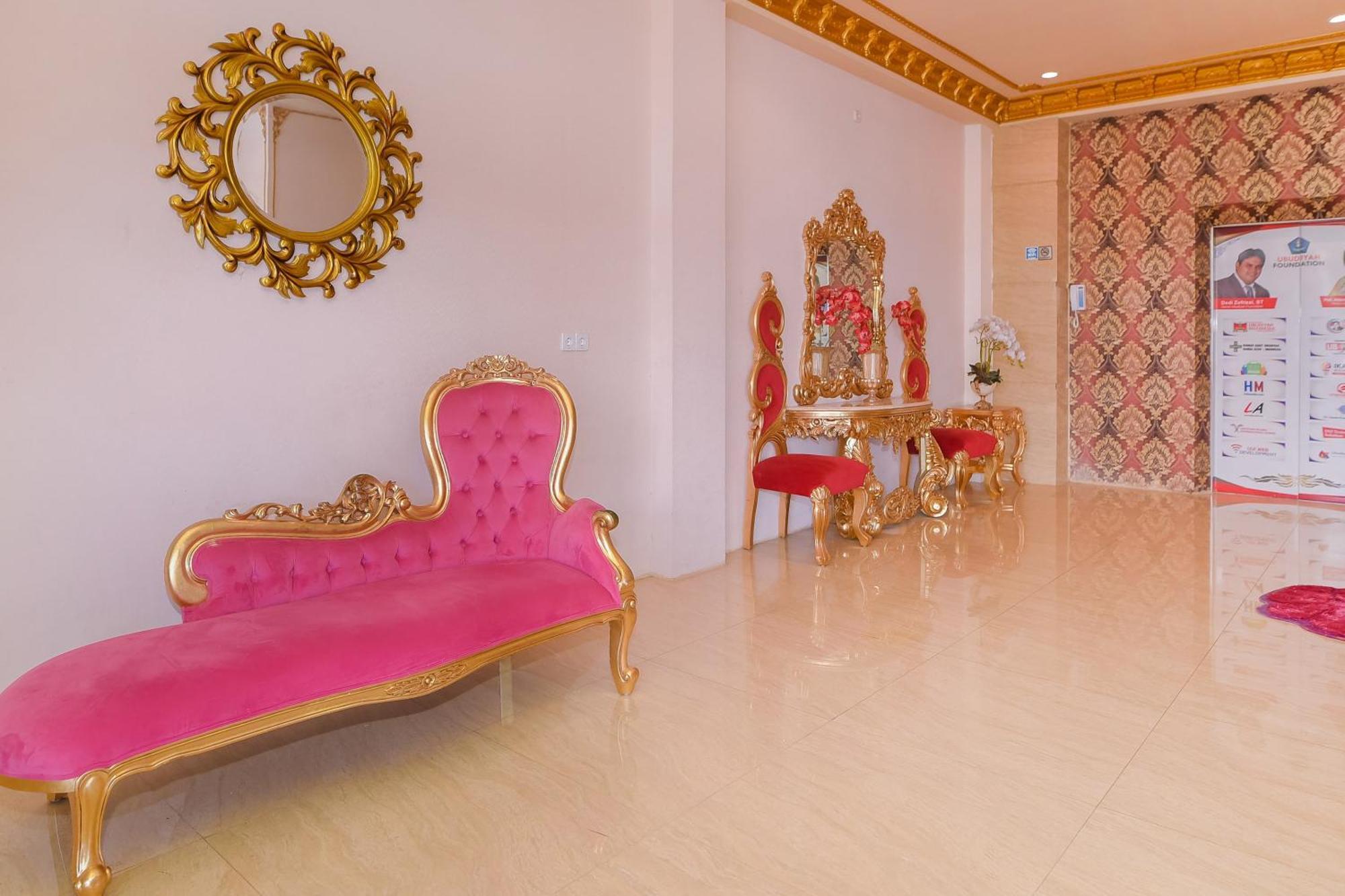 Capital O 854 Ub Caisar Hotel Banda Aceh Zewnętrze zdjęcie